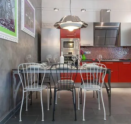 Centre With 3 Bed Chez Claude Apartament